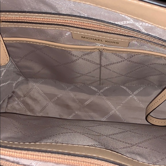 Michael Kors Purse - Picture 3 of 5